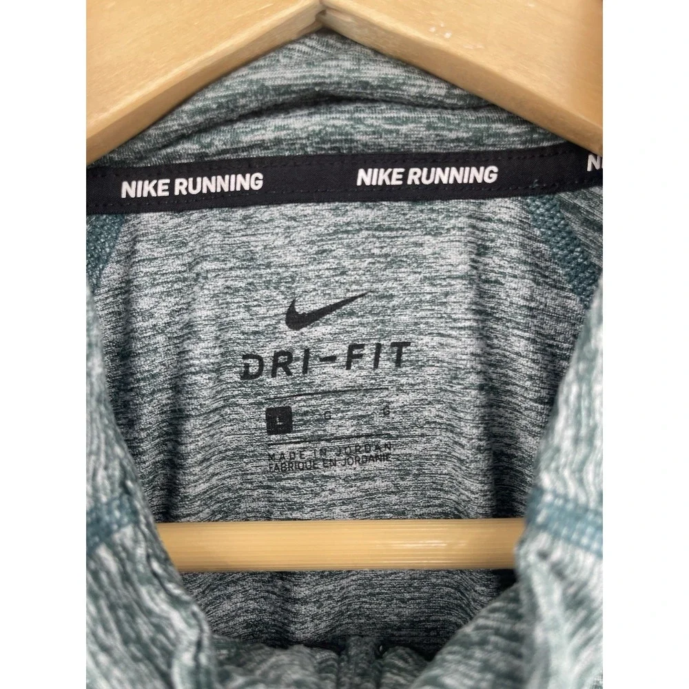 Nike Running Dri-FIT Quarter Zip Long Sleeve Top Men's Size L Green Gray